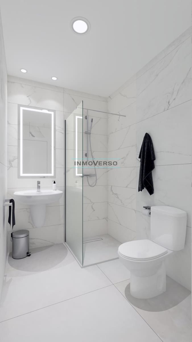 1 bedroom Flat for sale in Torre del Mar with pool garage - € 225,454 (Ref: 9301002)