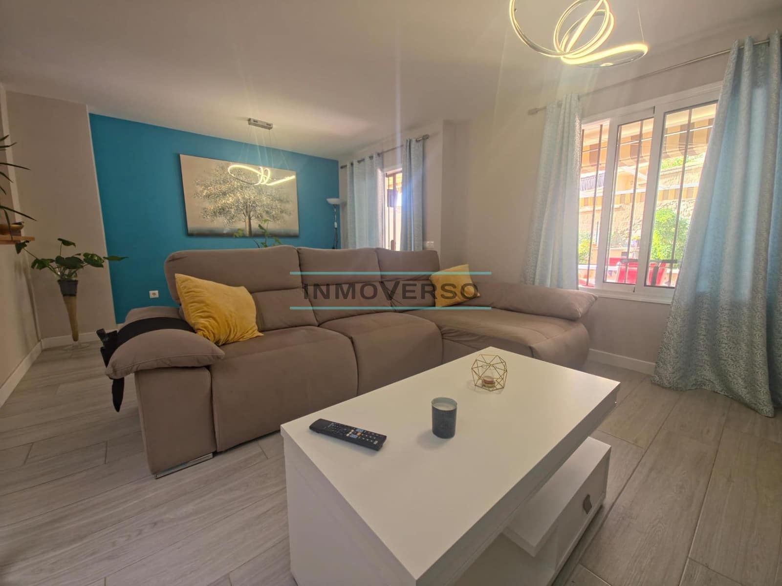 Adosado de 4 habitaciones en Vélez-Málaga en venta con piscina - 335.000 € (Ref: 9310843)