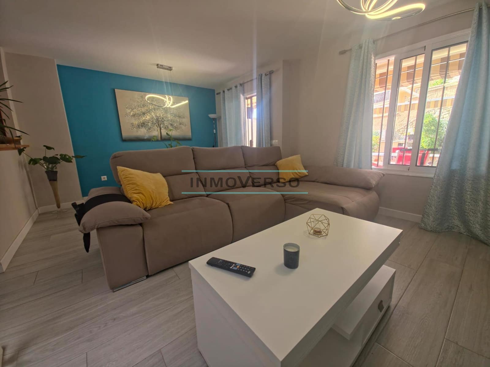 Adosado de 4 habitaciones en Vélez-Málaga en venta con piscina - 335.000 € (Ref: 9310843)