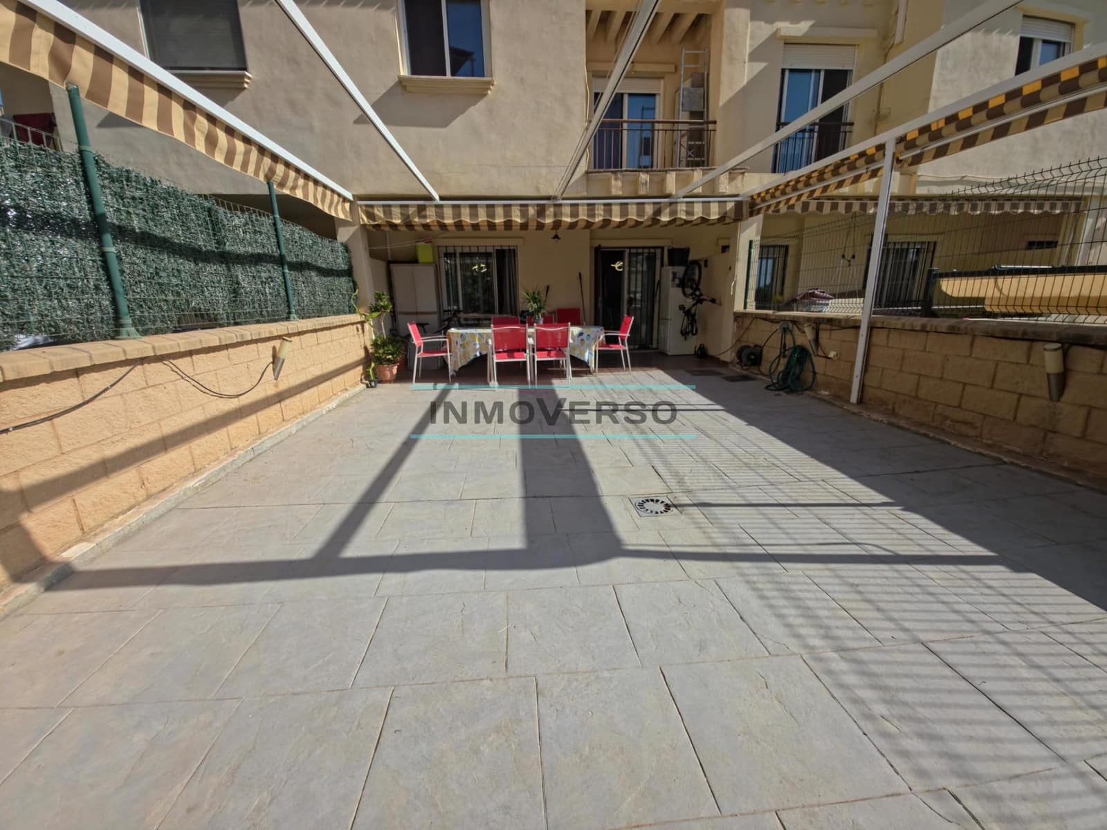 Adosado de 4 habitaciones en Vélez-Málaga en venta con piscina - 335.000 € (Ref: 9310843)