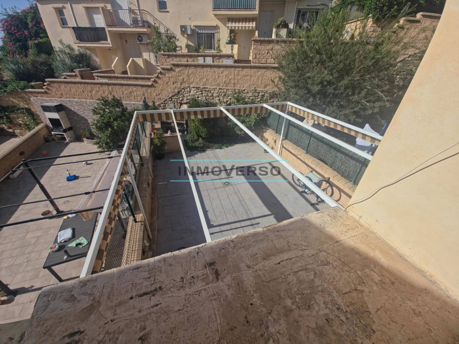 Adosado de 4 habitaciones en Vélez-Málaga en venta con piscina - 335.000 € (Ref: 9310843)