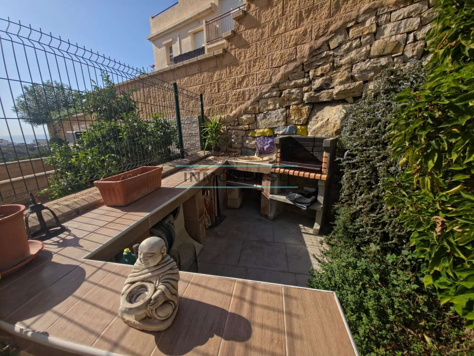 Adosado de 4 habitaciones en Vélez-Málaga en venta con piscina - 335.000 € (Ref: 9310843)