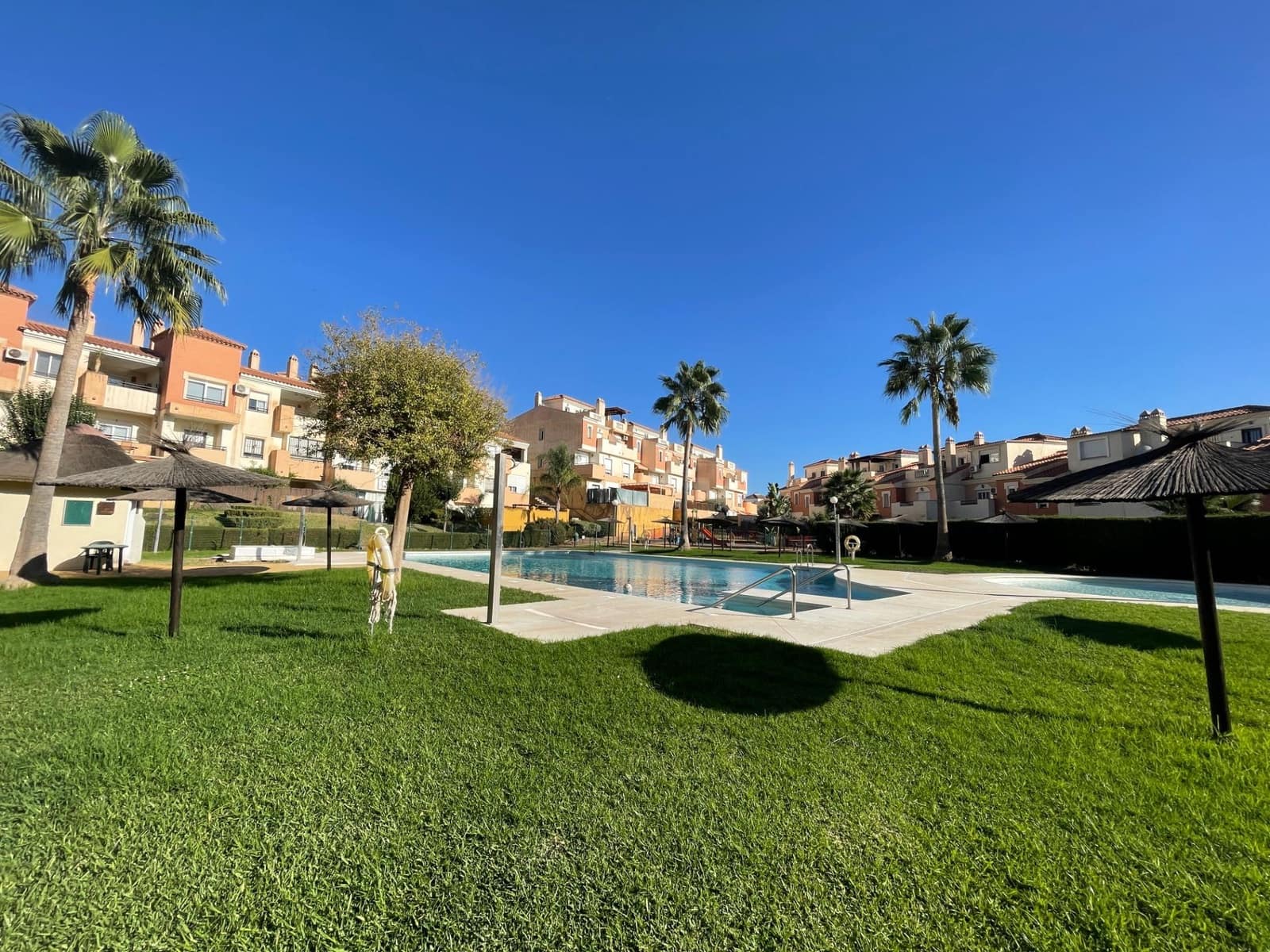 3 soveværelse Penthouse til salg i Rincon de la Victoria med swimmingpool - € 389.000 (Ref: 9321851)