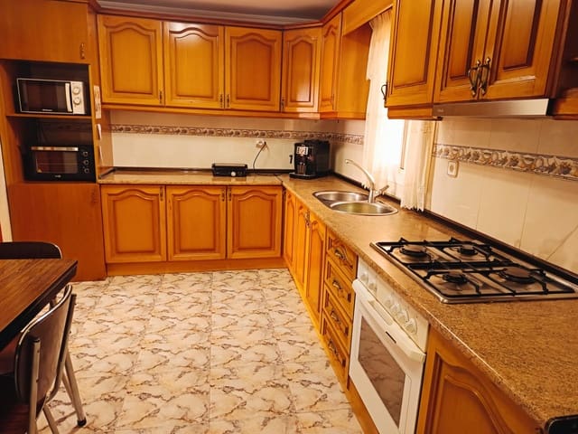 4 soveværelse Byhus til salg i Viñuela - € 150.000 (Ref: 9349491)