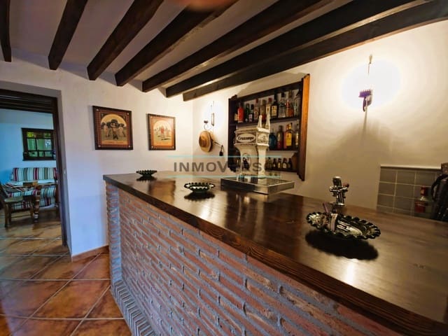 6 sypialnia Willa na sprzedaż w Benaque, Macharaviaya z garażem - 394 000 € (Ref: 9359532)