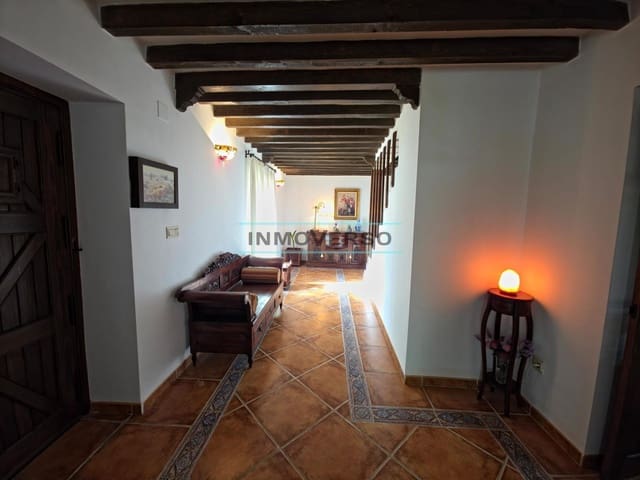 6 sypialnia Willa na sprzedaż w Benaque, Macharaviaya z garażem - 394 000 € (Ref: 9359532)