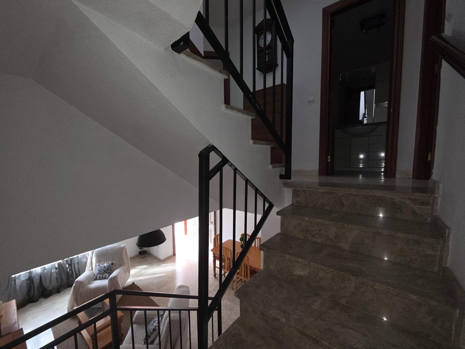 4 makuuhuone Rivitalo myytävänä paikassa Chilches mukana uima-altaan 
autotalli - 395 000 € (Ref: 9385554)