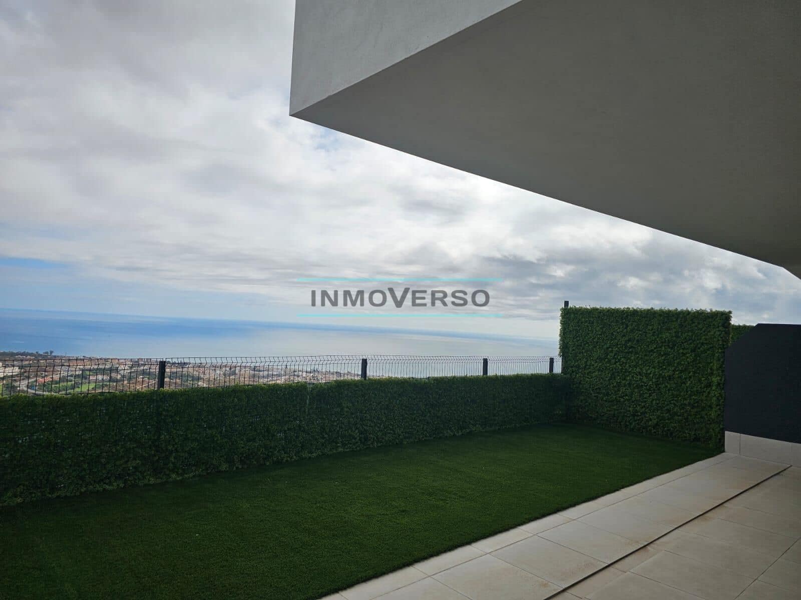 2 bedroom Flat for sale in Benagalbon with pool garage - € 410,000 (Ref: 9410934)