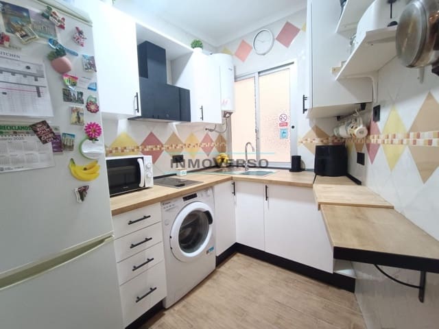 3 soveværelse Lejlighed til salg i Málaga by - € 295.000 (Ref: 9410935)