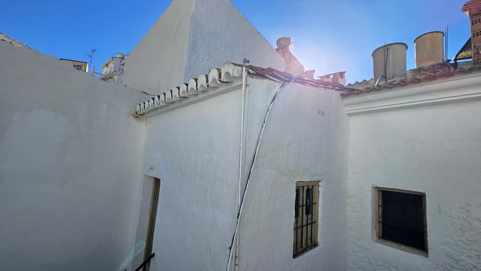 2 makuuhuone Omakotitalo myytävänä paikassa Benamargosa - 85 000 € (Ref: 9422374)