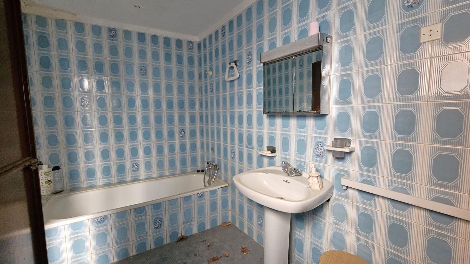 2 makuuhuone Omakotitalo myytävänä paikassa Benamargosa - 85 000 € (Ref: 9422374)