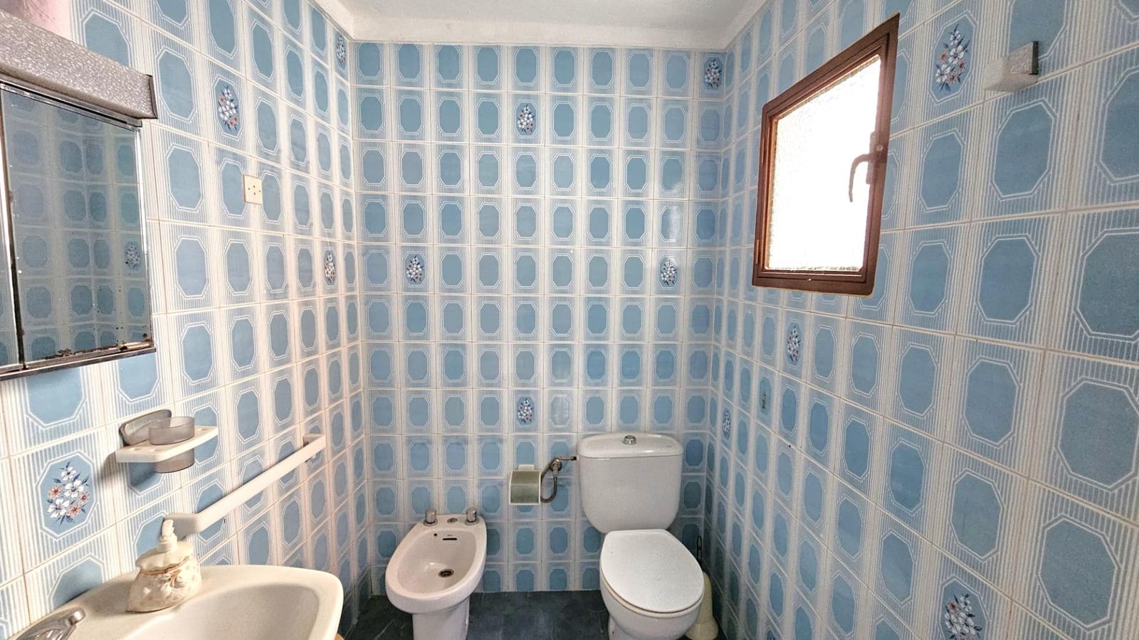 2 makuuhuone Omakotitalo myytävänä paikassa Benamargosa - 85 000 € (Ref: 9422374)