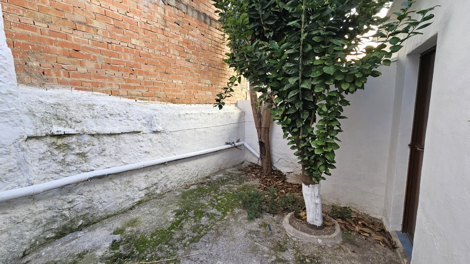 2 makuuhuone Omakotitalo myytävänä paikassa Benamargosa - 85 000 € (Ref: 9422374)