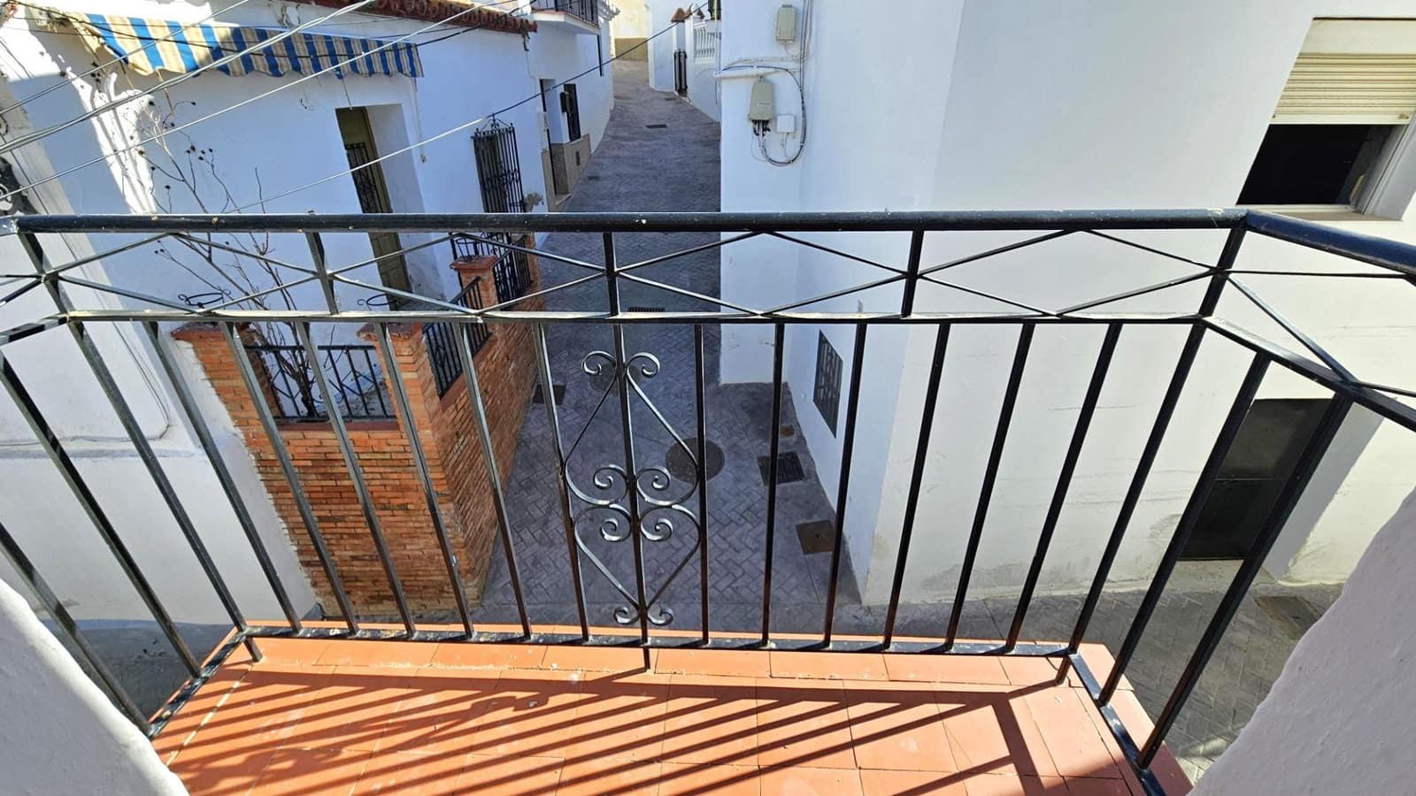 2 makuuhuone Omakotitalo myytävänä paikassa Benamargosa - 85 000 € (Ref: 9422374)