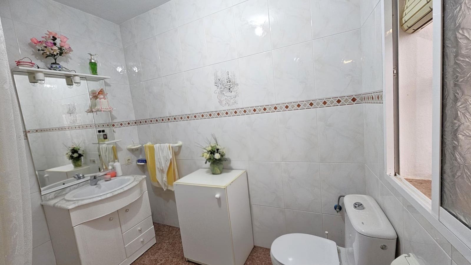 5 bedroom Townhouse for sale in Benamargosa - € 110,000 (Ref: 9427142)