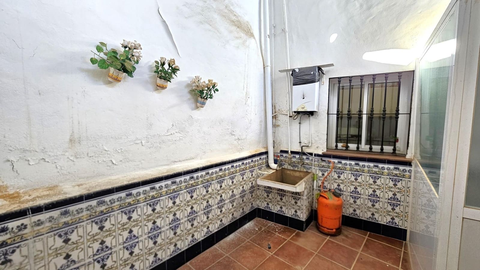 5 bedroom Townhouse for sale in Benamargosa - € 110,000 (Ref: 9427142)