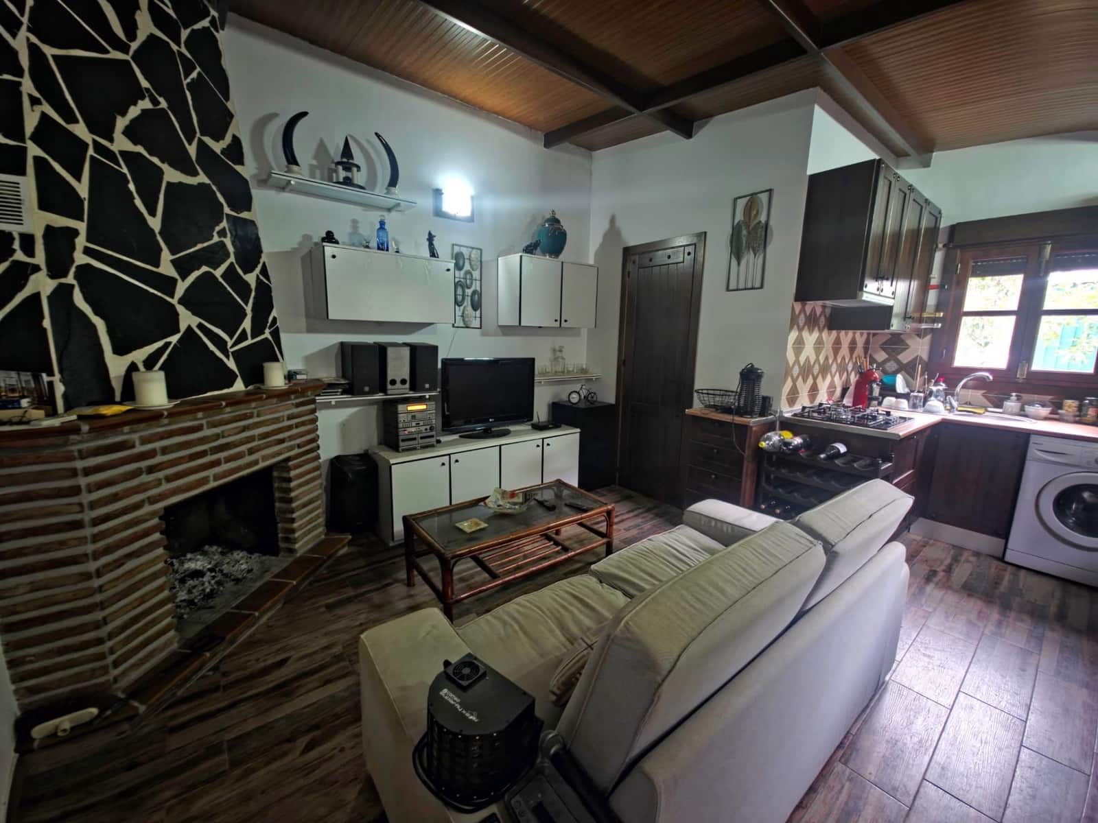 2 sypialnia Finka/Dom wiejski na sprzedaż w Sayalonga - 210 000 € (Ref: 9471200)