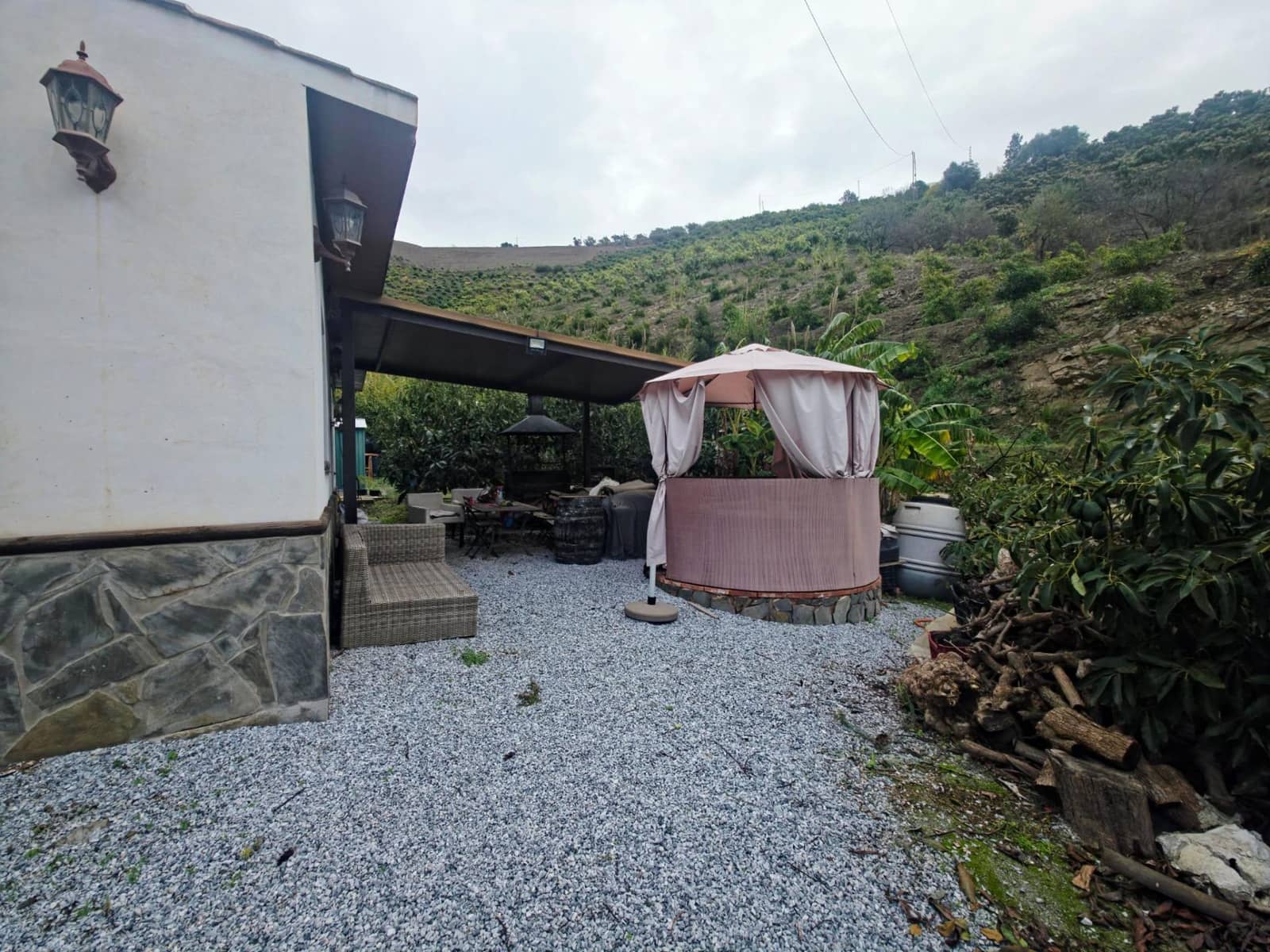 2 sypialnia Finka/Dom wiejski na sprzedaż w Sayalonga - 210 000 € (Ref: 9471200)