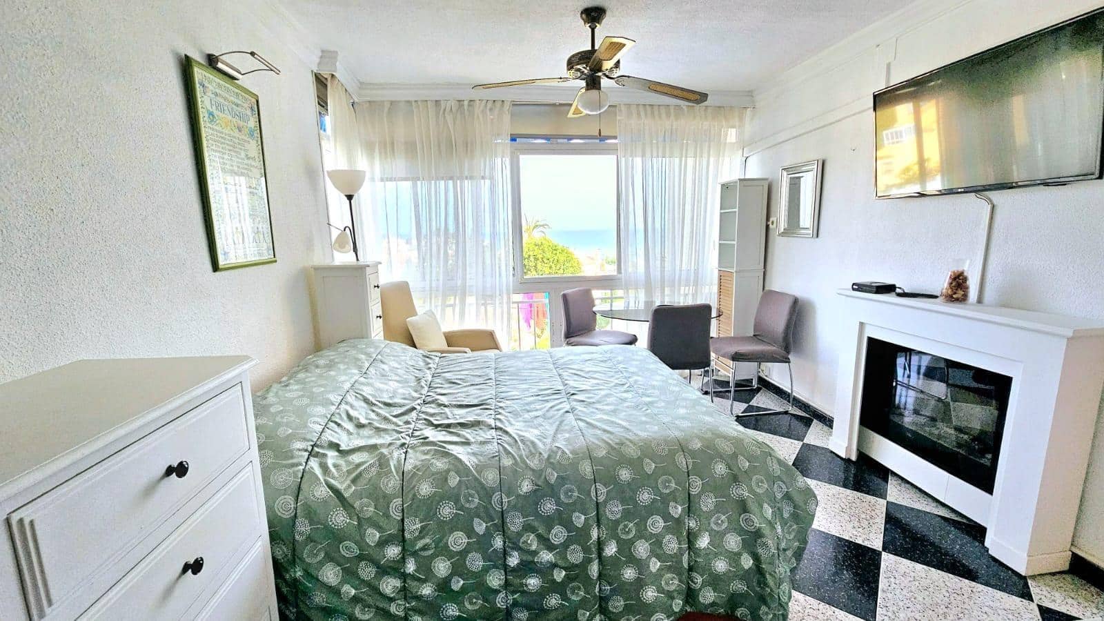 1 bedroom Apartment for sale in La Cala del Moral with pool - € 195,000 (Ref: 9488338)