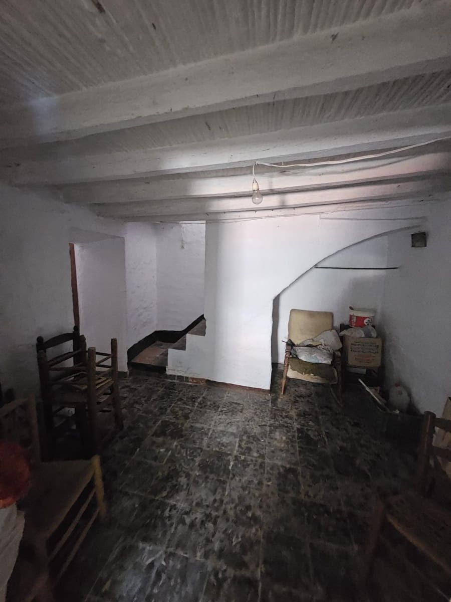 6 bedroom Townhouse for sale in Los Romanes - € 180,000 (Ref: 9494564)