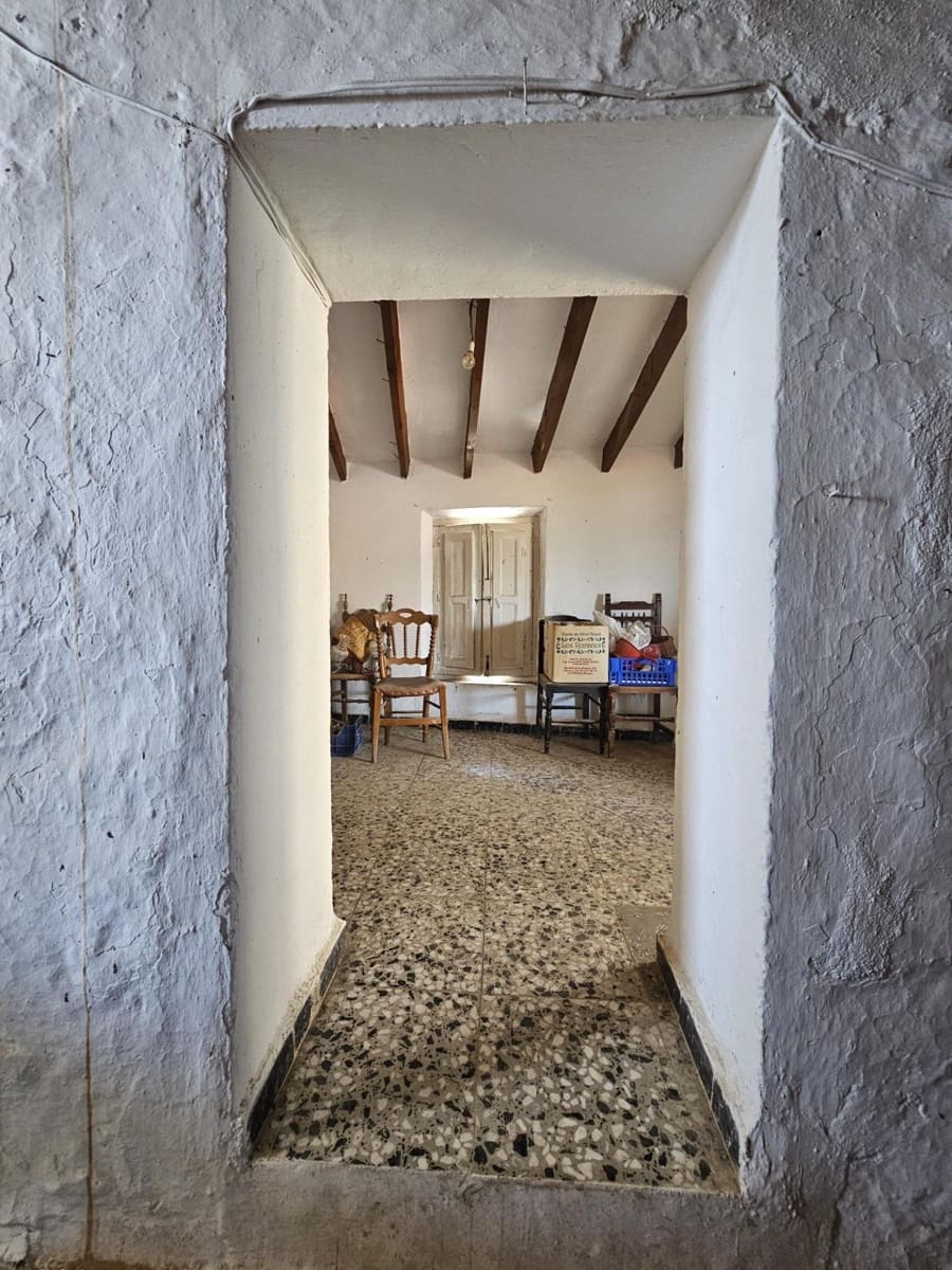 6 bedroom Townhouse for sale in Los Romanes - € 180,000 (Ref: 9494564)