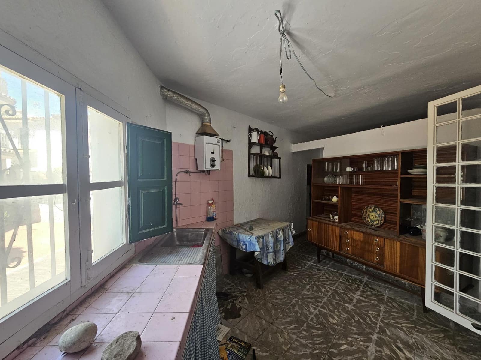 6 bedroom Townhouse for sale in Los Romanes - € 180,000 (Ref: 9494564)