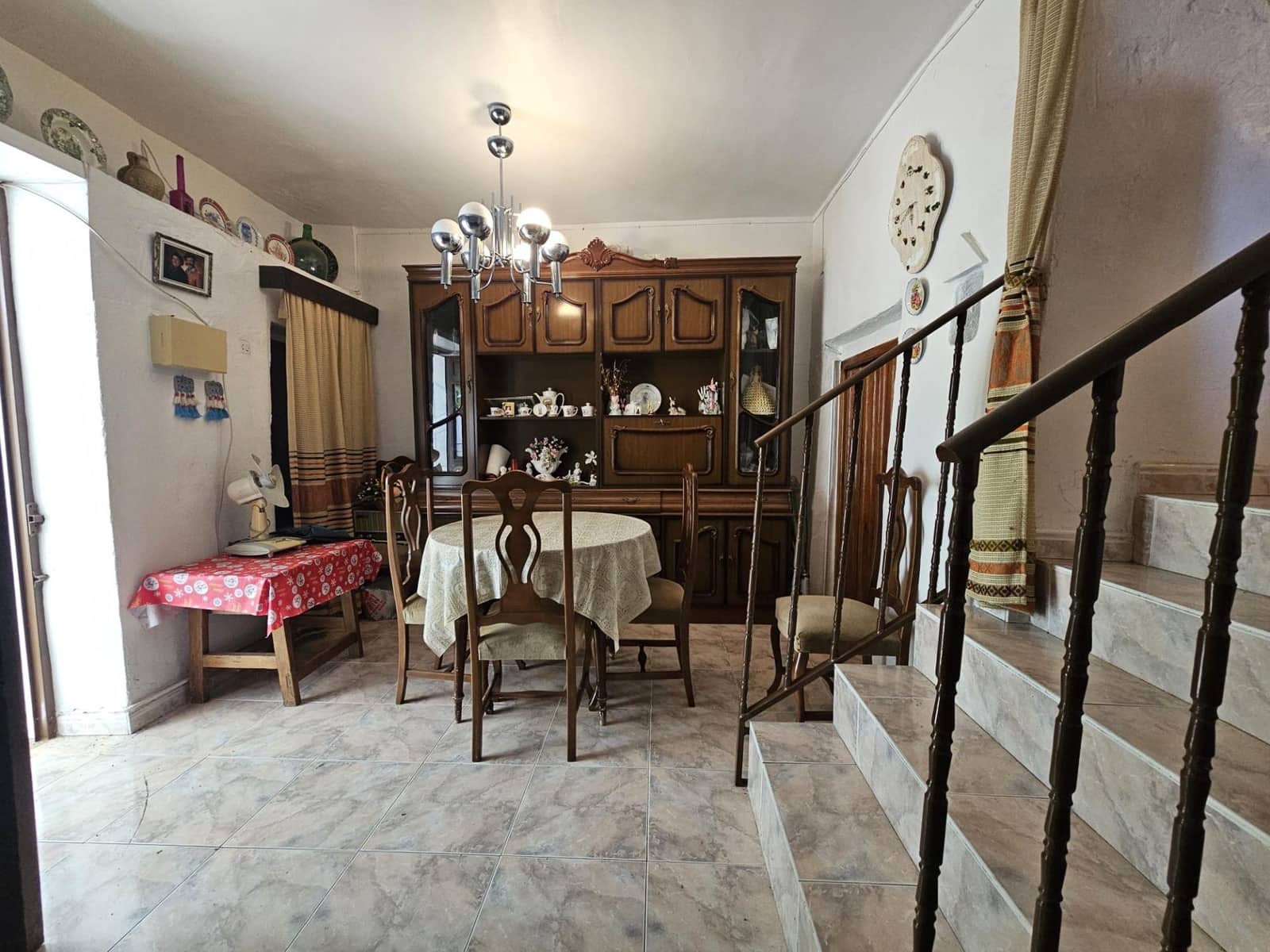 6 bedroom Townhouse for sale in Los Romanes - € 180,000 (Ref: 9494564)