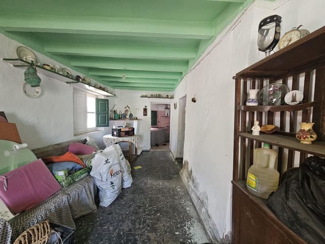 6 bedroom Townhouse for sale in Los Romanes, Viñuela - € 180,000 (Ref: 9494564)