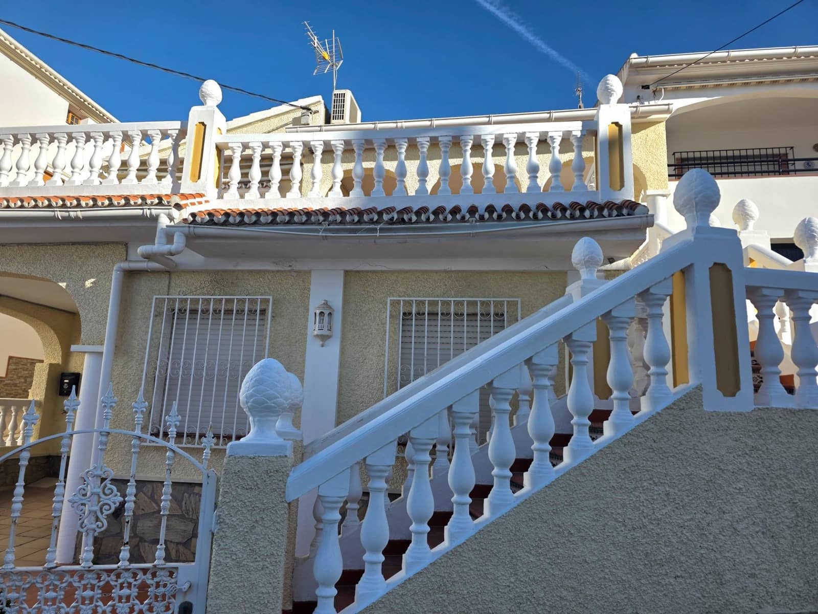 6 sypialnia Willa na sprzedaż w Periana z garażem - 350 000 € (Ref: 9499010)