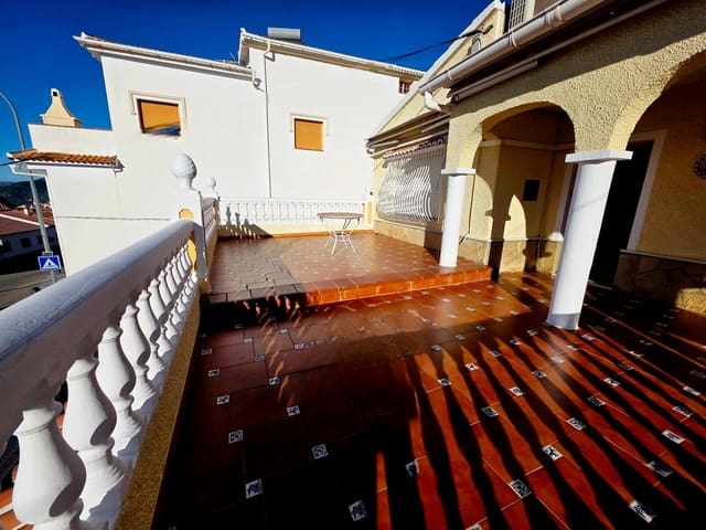 6 sypialnia Willa na sprzedaż w Periana z garażem - 350 000 € (Ref: 9499010)