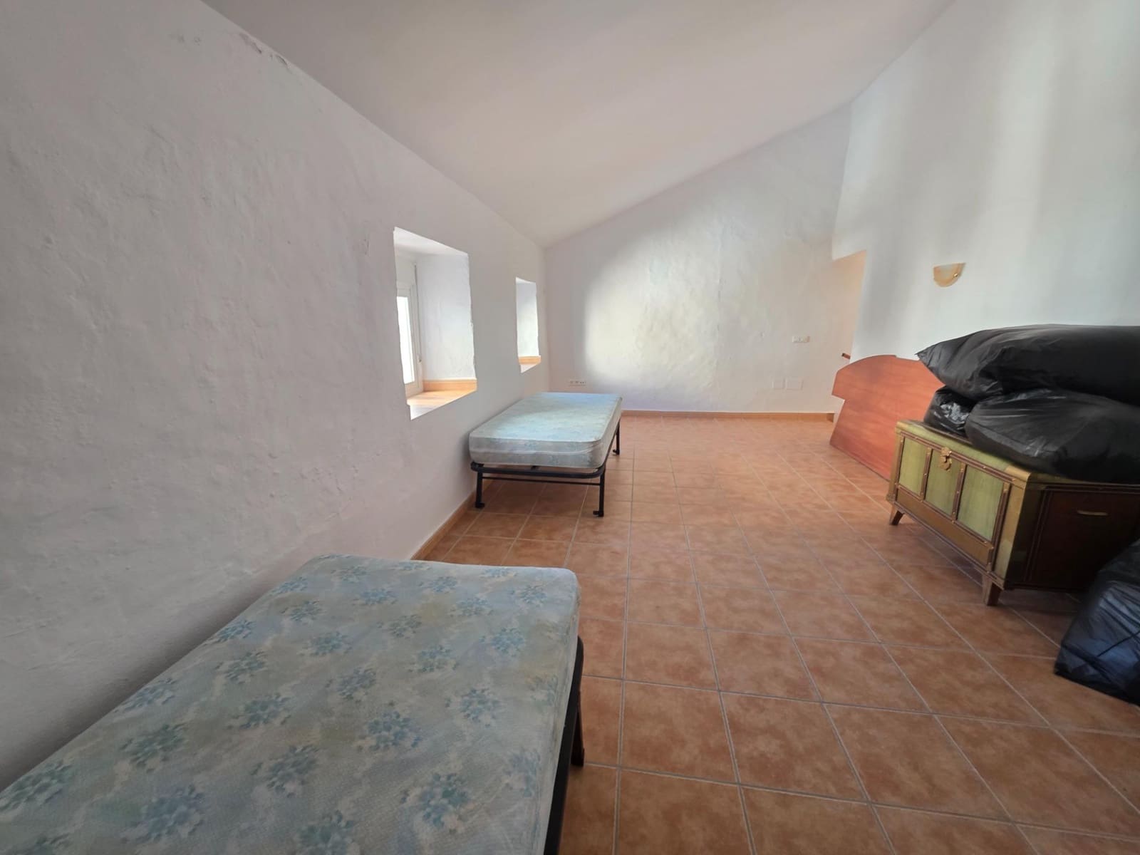 3 bedroom Townhouse for sale in Periana - € 99,000 (Ref: 9499109)