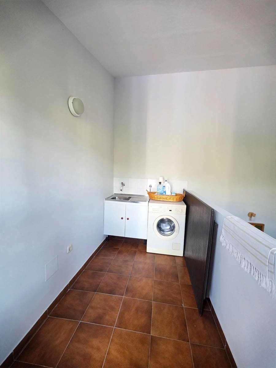 4 quarto Moradia para venda em Malaga cidade com garagem - 514 000 € (Ref: 9516061)