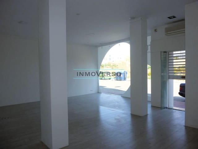 Commerciale in vendita in Torre del Mar, Vélez-Málaga - 180.000 € (Rif: 9516062)