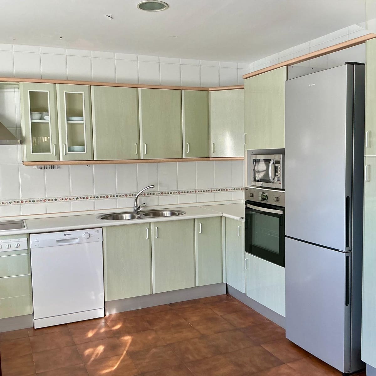 4 sypialnia Willa do wynajęcia w Rincon de la Victoria z garażem - 2 000 € (Ref: 9530471)