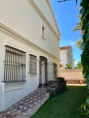 4 sypialnia Willa do wynajęcia w Rincón de la Victoria z garażem - 2 000 € (Ref: 9530471)