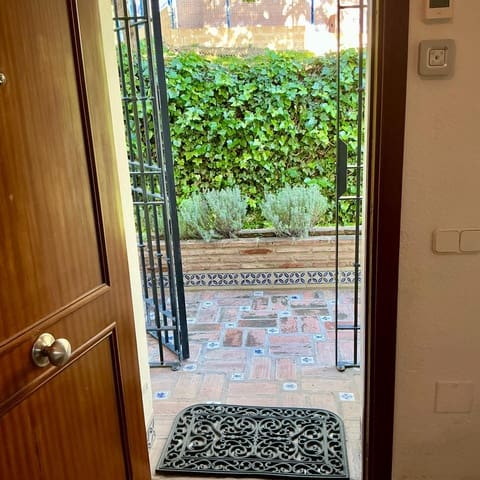 4 sypialnia Willa do wynajęcia w Rincón de la Victoria z garażem - 2 000 € (Ref: 9530471)