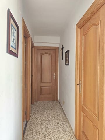 Piso de 3 habitaciones en Torre del Mar, Vélez-Málaga en venta - 188.000 € (Ref: 9571121)