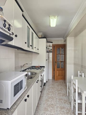 Piso de 3 habitaciones en Torre del Mar, Vélez-Málaga en venta - 188.000 € (Ref: 9571121)