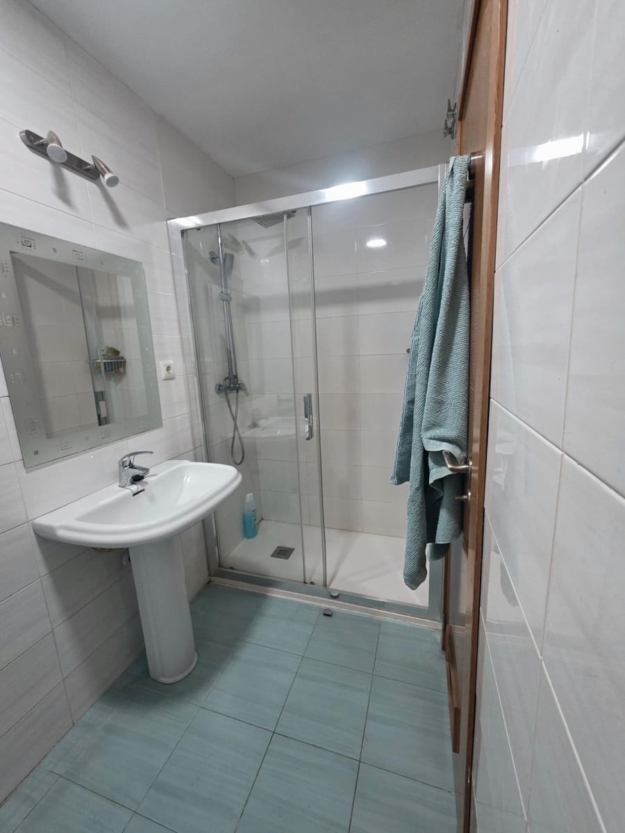 4 makuuhuone Rivitalo myytävänä paikassa Chilches mukana 
autotalli - 425 000 € (Ref: 9639478)