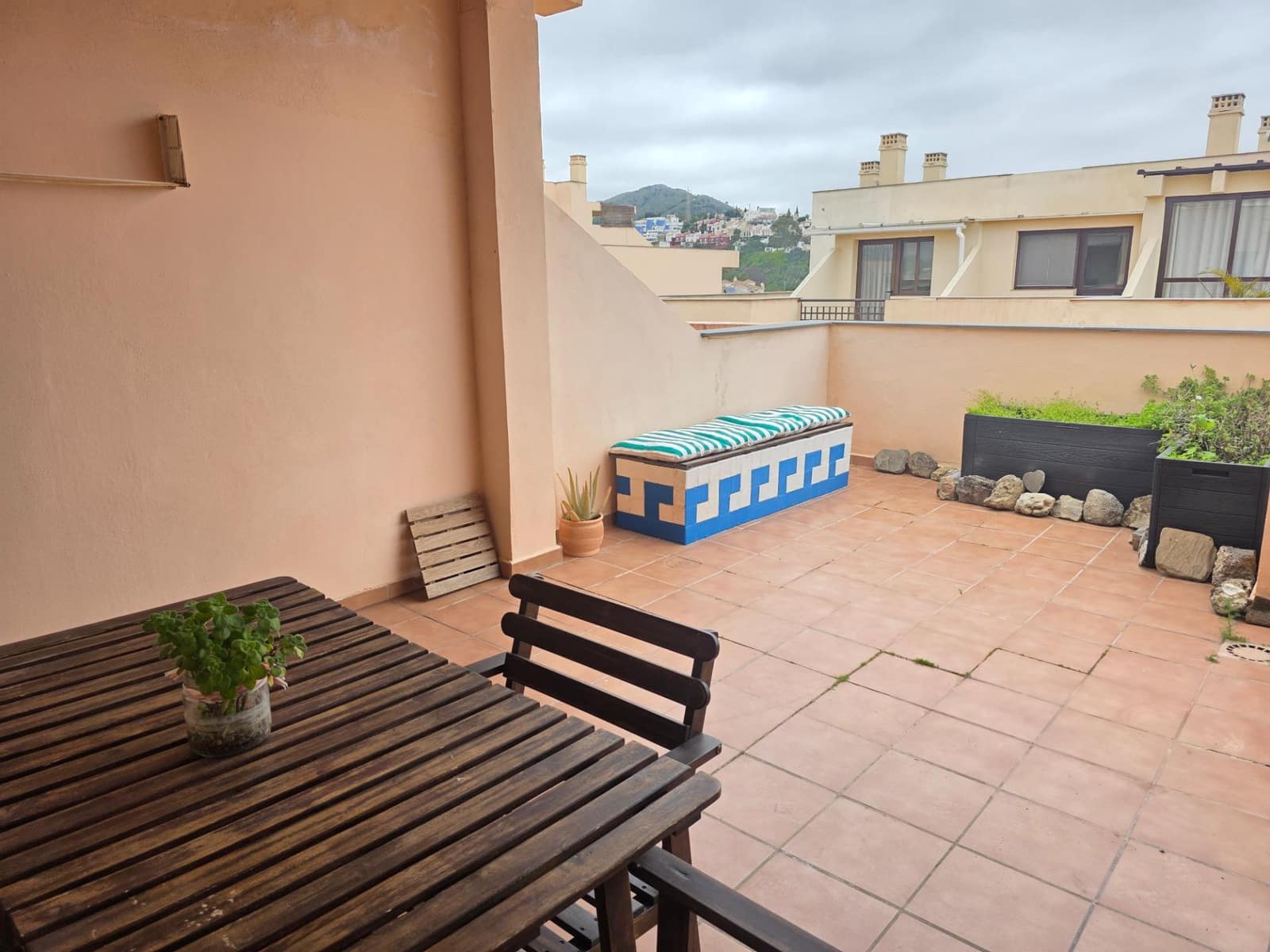 4 bedroom Terraced Villa for sale in Chilches with garage - € 405,000 (Ref: 9639478)