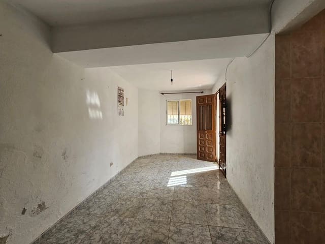 3 camera da letto Casa in vendita in Oropesa  - 78.000 € (Rif: 9639479)