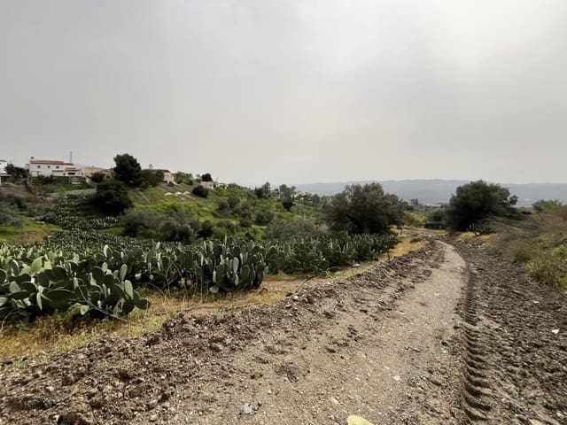 Teren niezagospodarowany na sprzedaż w Vélez-Málaga - 135 000 € (Ref: 9666449)