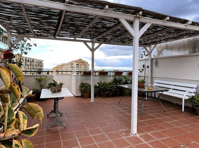 3 chambre Penthouse à vendre à La Cala del Moral, Rincón de la Victoria avec piscine garage - 442 000 € (Ref: 9674164)