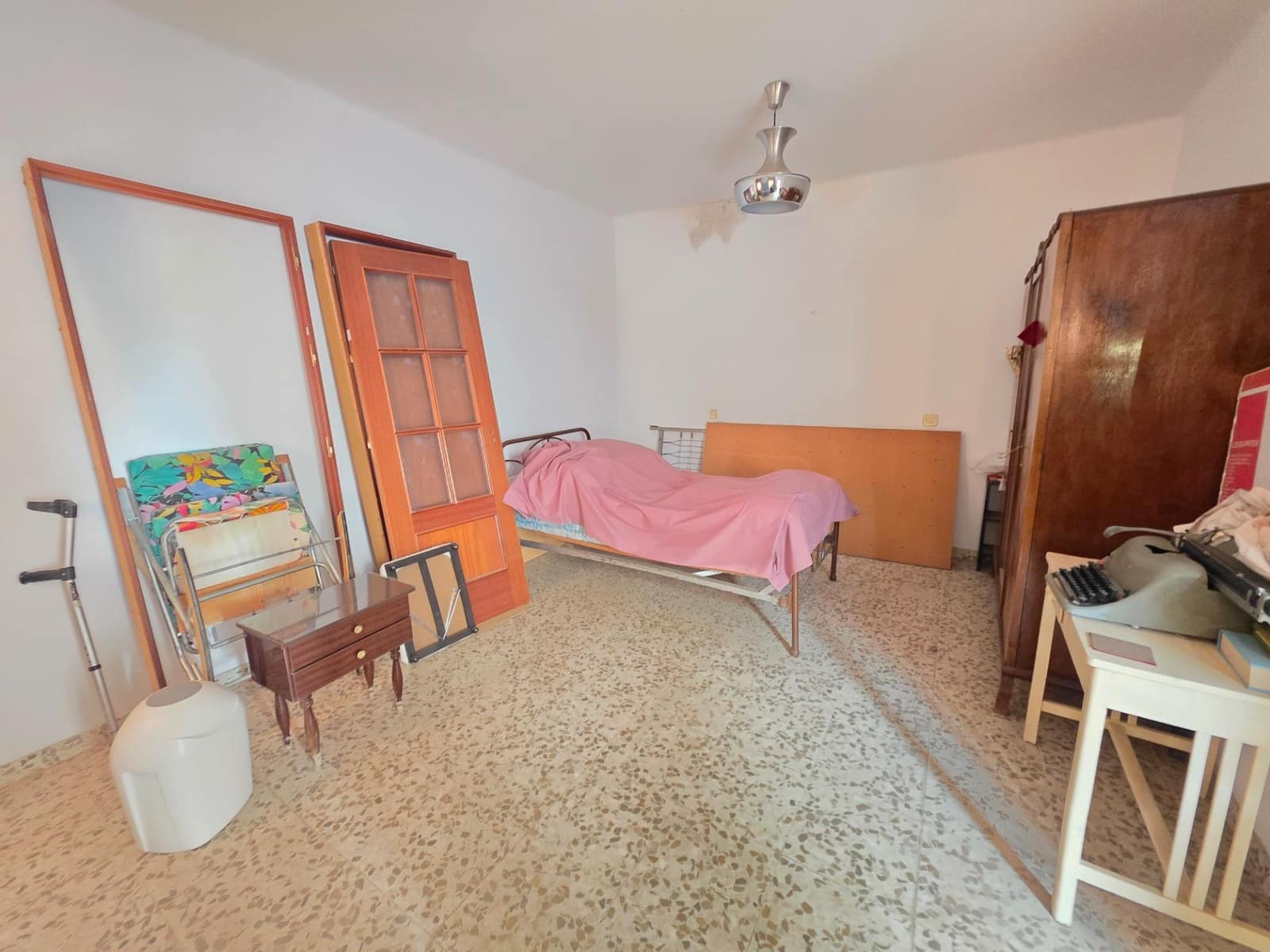 6 bedroom Finca/Country House for sale in Benamargosa - € 170,000 (Ref: 9822869)