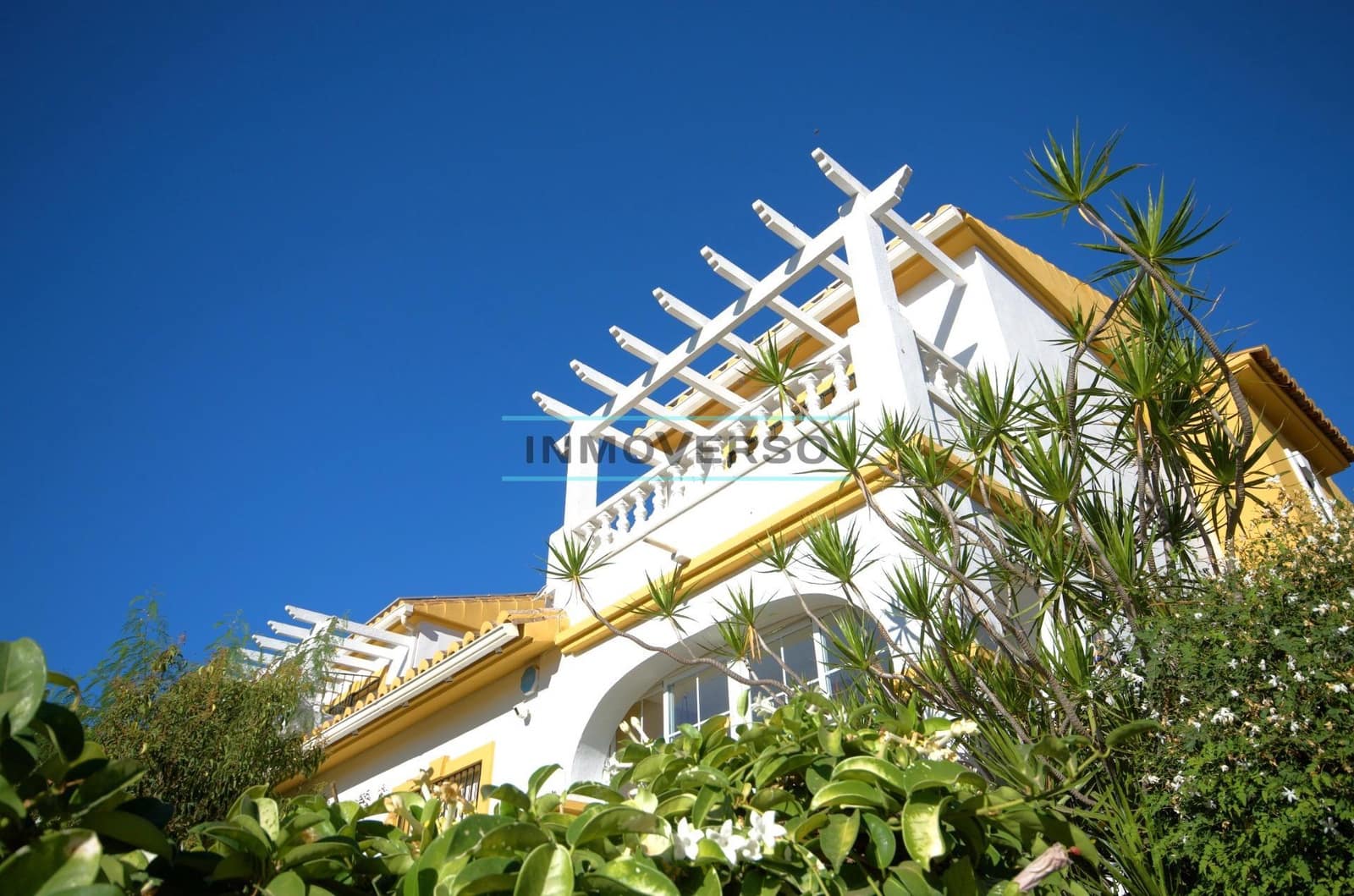 5 soverom Villa til salgs i Torre del Mar med svømmebasseng garasje - € 820 000 (Ref: 9836641)