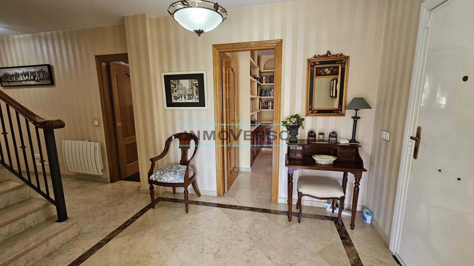 5 makuuhuone Huvila myytävänä paikassa Torre del Mar mukana uima-altaan 
autotalli - 795 000 € (Ref: 9836641)