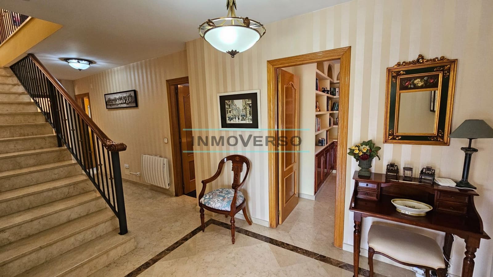 5 makuuhuone Huvila myytävänä paikassa Torre del Mar mukana uima-altaan 
autotalli - 795 000 € (Ref: 9836641)