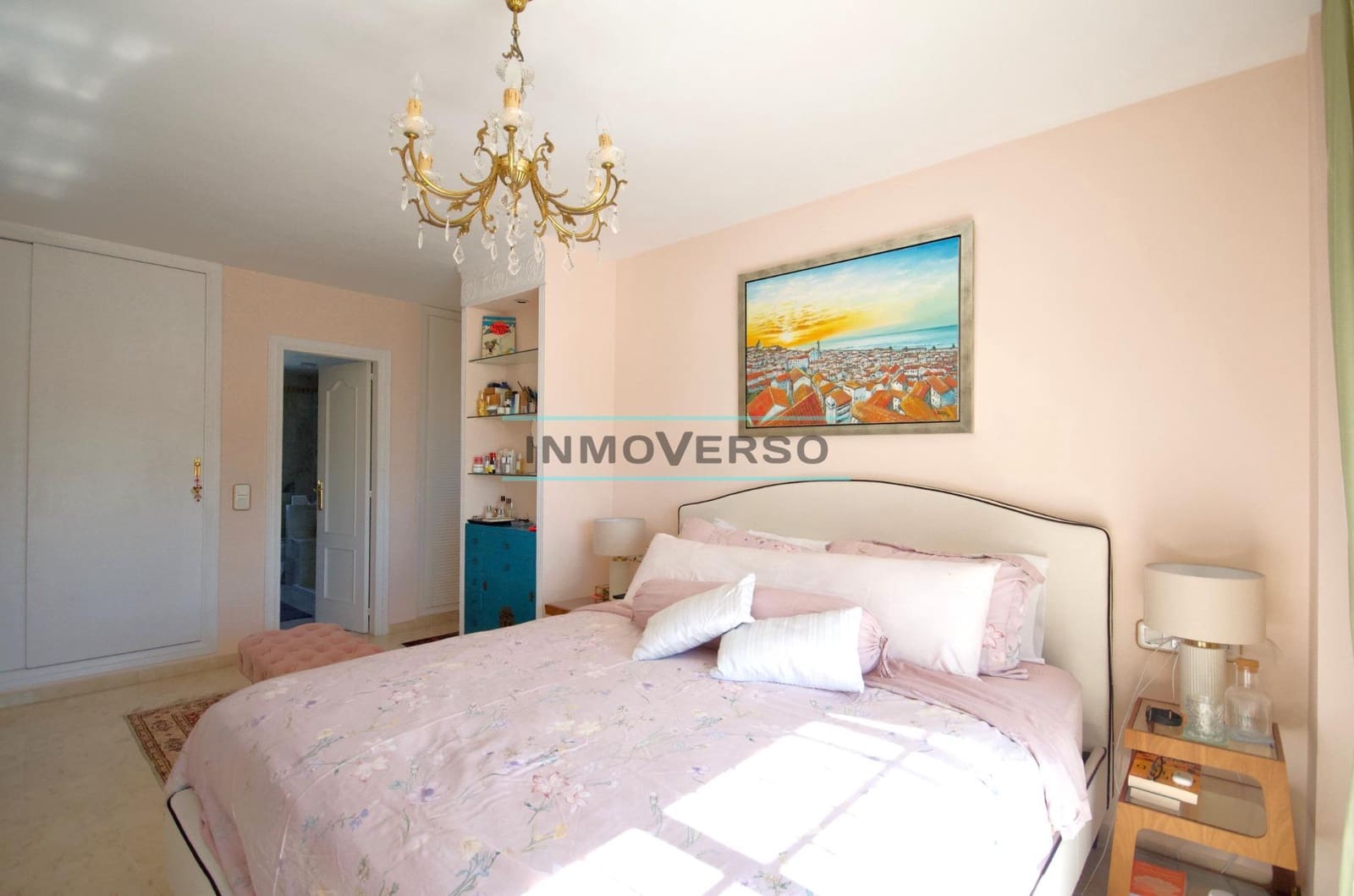 5 makuuhuone Huvila myytävänä paikassa Torre del Mar mukana uima-altaan 
autotalli - 795 000 € (Ref: 9836641)