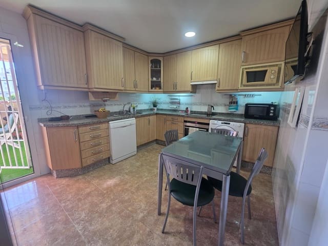 4 slaapkamer Flat te koop in Benalmádena - € 495.000 (Ref: 9851707)