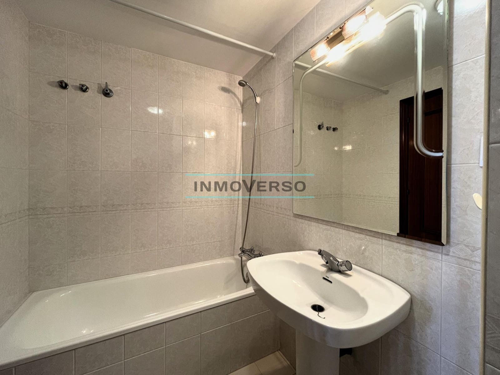 3 bedroom Flat for sale in La Cala del Moral with pool - € 375,000 (Ref: 9907523)